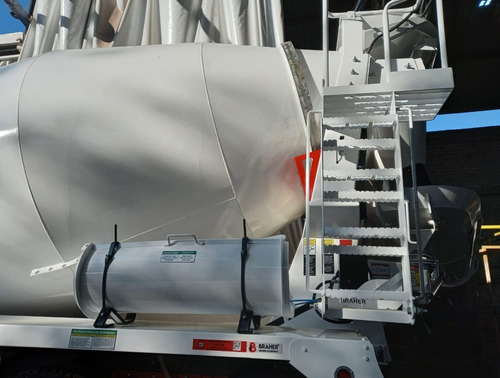 Imagen 7 de 10 de Trompo Revolvedor Kenworth 2011 Con Olla Nueva 8m3 Mixer