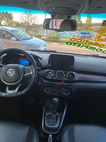 Fiat Cronos 1.8 Precision 16v Flex Aut. 4p