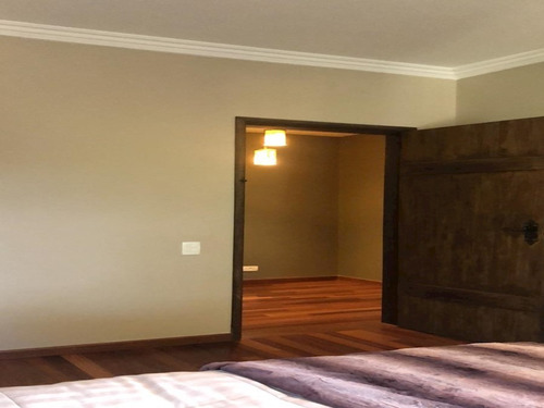 Imagem 17 de 30 de Chacara Cond. Jd. Mediterrâneo - 4 Suites, Reformada! - 1786