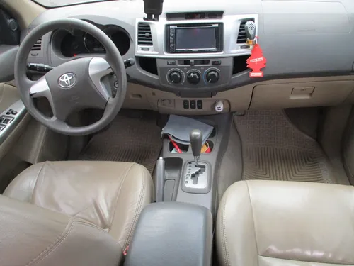 Toyota Fortuner Sr5 4x2 2700cc At Aa