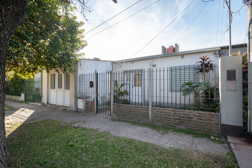 Se Vende Casa De 3 Dormitorios En Santo Tome