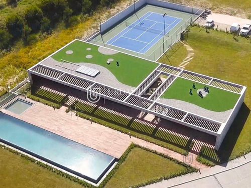 Departamento En Planta Baja Aldeana -punta Del Este-maldonado -uruguay