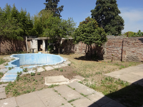 Oportunidad Se Vende Hermosa Propiedad Barrio Matienzo, Zona Comercial, Sobre Calle Principal Del Barrio.-