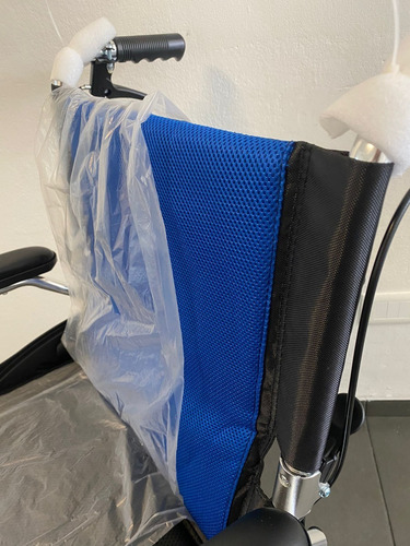 Imagen 6 de 8 de Silla De Ruedas De Apartamento En Aluminio