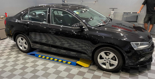 Volkswagen Vento 2.5 Advance Plus 170cv Tiptronic 2015