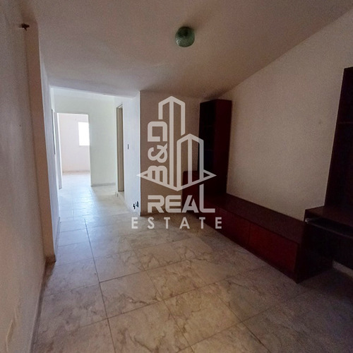 Townhouse En Venta Urb. Loma Real-charallave