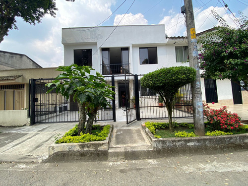 Gran Casa En El Limonar En Venta - Cali