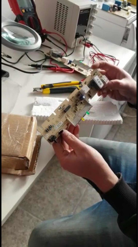 Imagen 3 de 5 de Reparación De Placas / Plaquetas Electrónicas