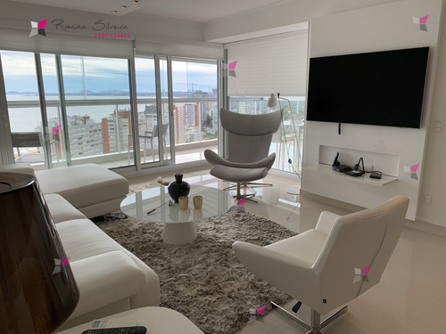 Mansa- Excepcional Pent House- Ref: 9564