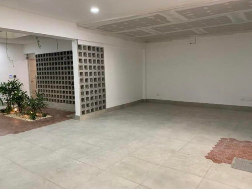 Local Comercial En Alquiler Zona Colonial Ensanche Santo Domingo