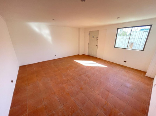Arriendo Bodega 900 Mt2 Placilla