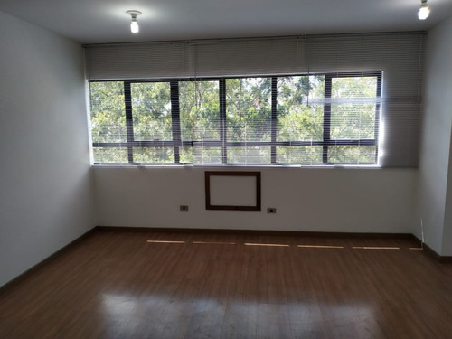 Imagem 4 de 16 de Cjto Comercial/sala Para Alugar - 17004.001