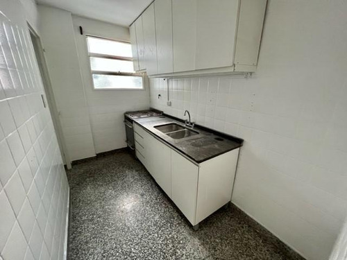 Imagen 7 de 10 de Departamento De 3 Ambientes Con Balcon - Muy Luminoso - Coghlan
