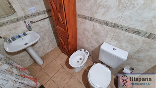 Retasada!! Casa En Venta, En Del Viso, Barrio Los Jazmines, Sobre La Calle Necochea Esquina Florida.