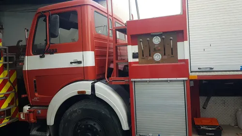 Mercedes Benz 2232 Permuto, Financio, Autobomba Cisterna 6x4