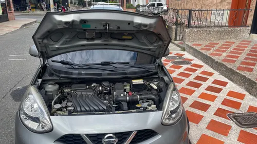 Nissan March 1.6 Advance