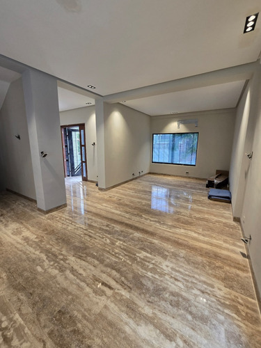 Johana Lazaro Vende Bella Casa Remodelada En La Urb Altos De Prebo 4 Avenidas **solo Clientes**
