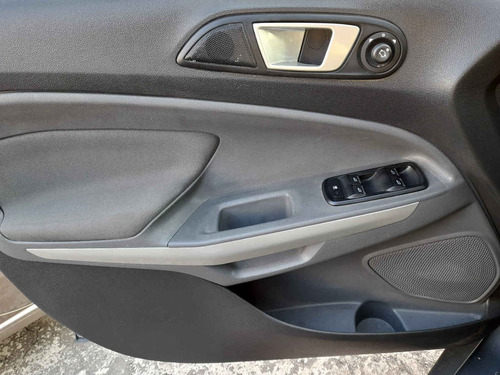 Imagen 12 de 15 de Ford Eco Sport 2017 5p Trend L4/2.0 Man