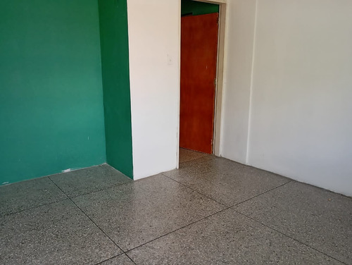 Mariana Vende Casa En La Esmeralda Yule