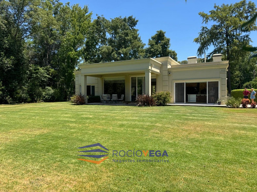 Casa En Venta En San Diego C.c