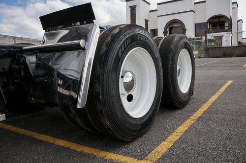 Imagen 9 de 14 de Freightliner Cascadia 2015
