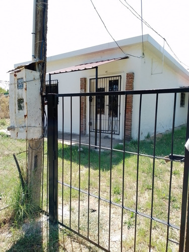 Casa De Un Dormitorio Traspaso Barrio Los Bulevares 