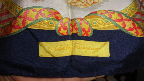 Ucci Mascada Salvatore Ferragamo Seda Seminueva Fndi Coah ¡¡