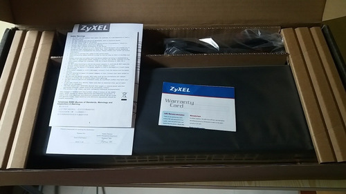 Imagen 4 de 8 de Switch Zyxel Gs1100-24 Puertos- Gigabit - 2 Sfp 10/100/1000