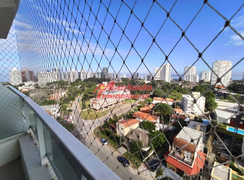 Imagen 12 de 27 de Venta De Apartamento De Tres Dormitorios En Punta Del Este