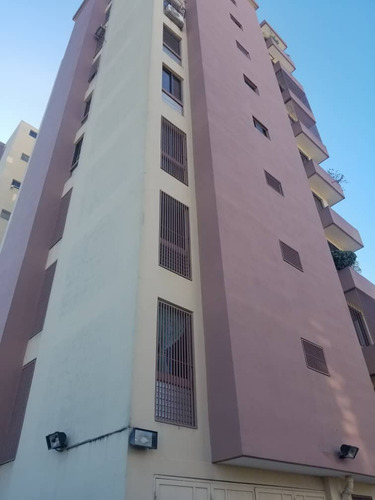 Se Vende O Alquila  Apartamento Urbanización Macaracuay 