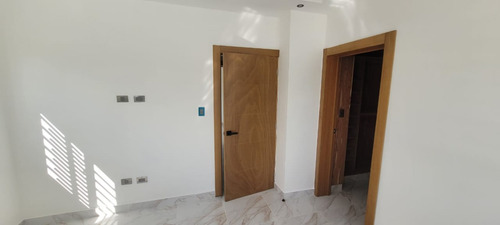 Apartamento Moderno Y Elegante En Nagua, (titulo Disponible Para Financiamiento)
