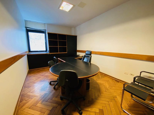 Imagen 10 de 21 de Oportunidad!! Venta Oficina: 263 M2 · 3 Cocheras Fijas · Impecable!