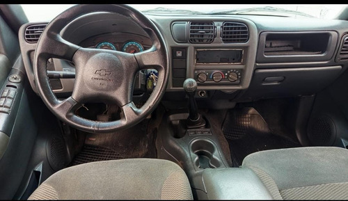 Chevrolet S-10 2.4 MPFI ADVANTAGE 4X2 CS 8V FLEX 2P MANUAL