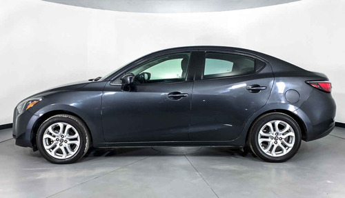 Imagen 10 de 15 de 29306 - Toyota Yaris 2017 Con Garantía