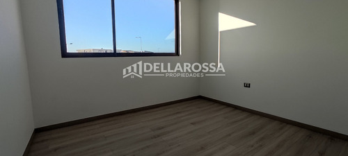 Casa En Condominio Privado, Ubicación Y Vista Privilegiada