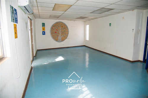 Casa En Arriendo De 14 Dorm. En Las Condes