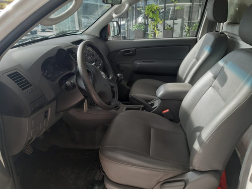 Toyota Hilux Cover 4x2 Cs Dx 2.5 Tdi Mt-dsl - 2014