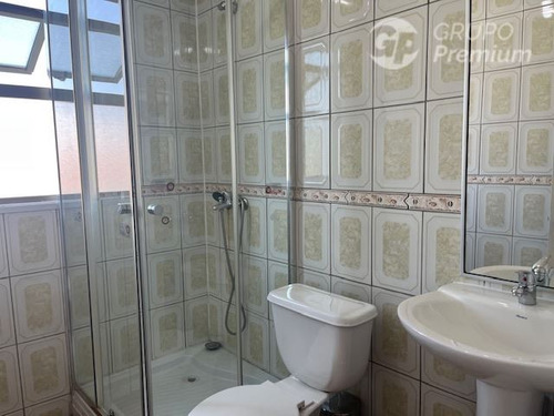 Casa En Venta De 4 Dormitorios Y Negocio En Puente Alto