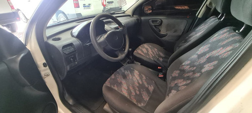 Chevrolet Corsa 1.8 Maxx Flex Power 5p