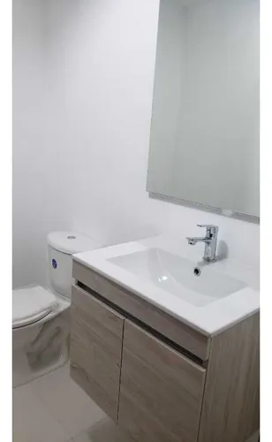 Oficina En Arriendo, Centro Empresarial Av Chile, Bogotá