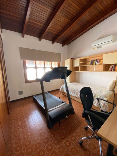 Casa Duplex Para Venta En Santa Paula #2369