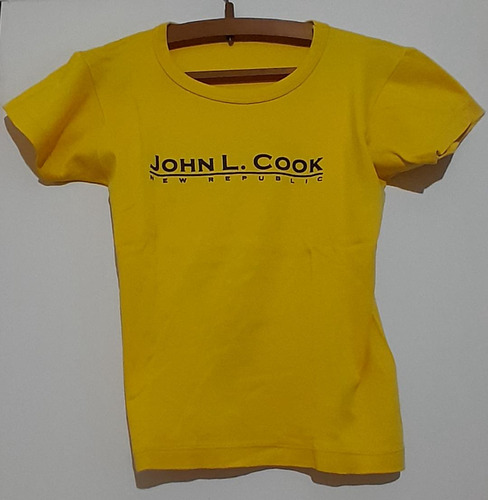 Remera John L. Cook Color Amarillo. Talle Chico 