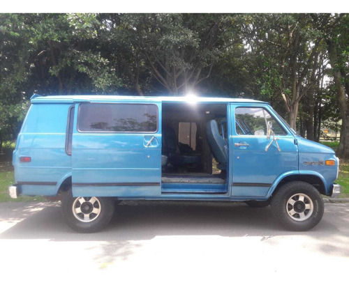 Chevrolet Chevy Van 20
