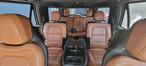 Imagen 10 de 14 de Lincoln Navigator 2020 3.5 Reserve L At