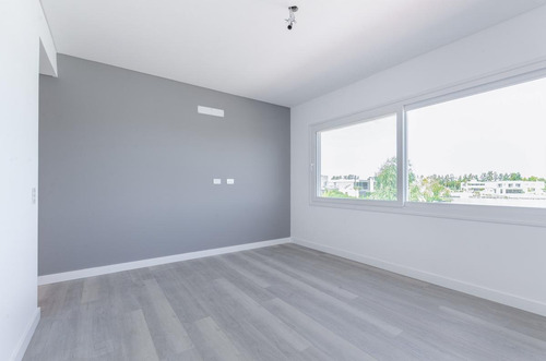 Imagen 3 de 30 de Casa Al Agua - Venta - Nordelta