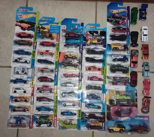 Lote 59 Pzas Matchbox Y Hot Wheels 49 Cerradas Y 10 Abiertas