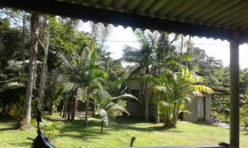 Imagem 3 de 14 de Chácara Com Espaço P/ Piscina E 01 Quarto. Itanhaém/sp