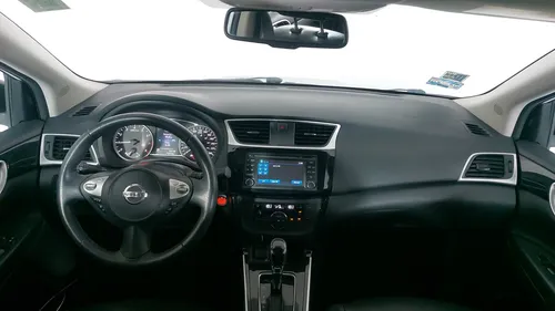 Nissan Sentra 1.8 EXCLUSIVE NAVI AUTO