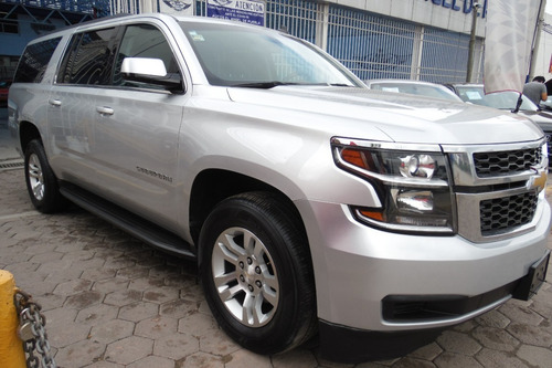 Imagen 3 de 14 de Chevrolet Suburban 2016
