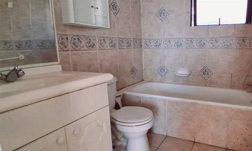 Vende Departamento Duplex 4d 4b 2e 1b.condominio. Peñalolen